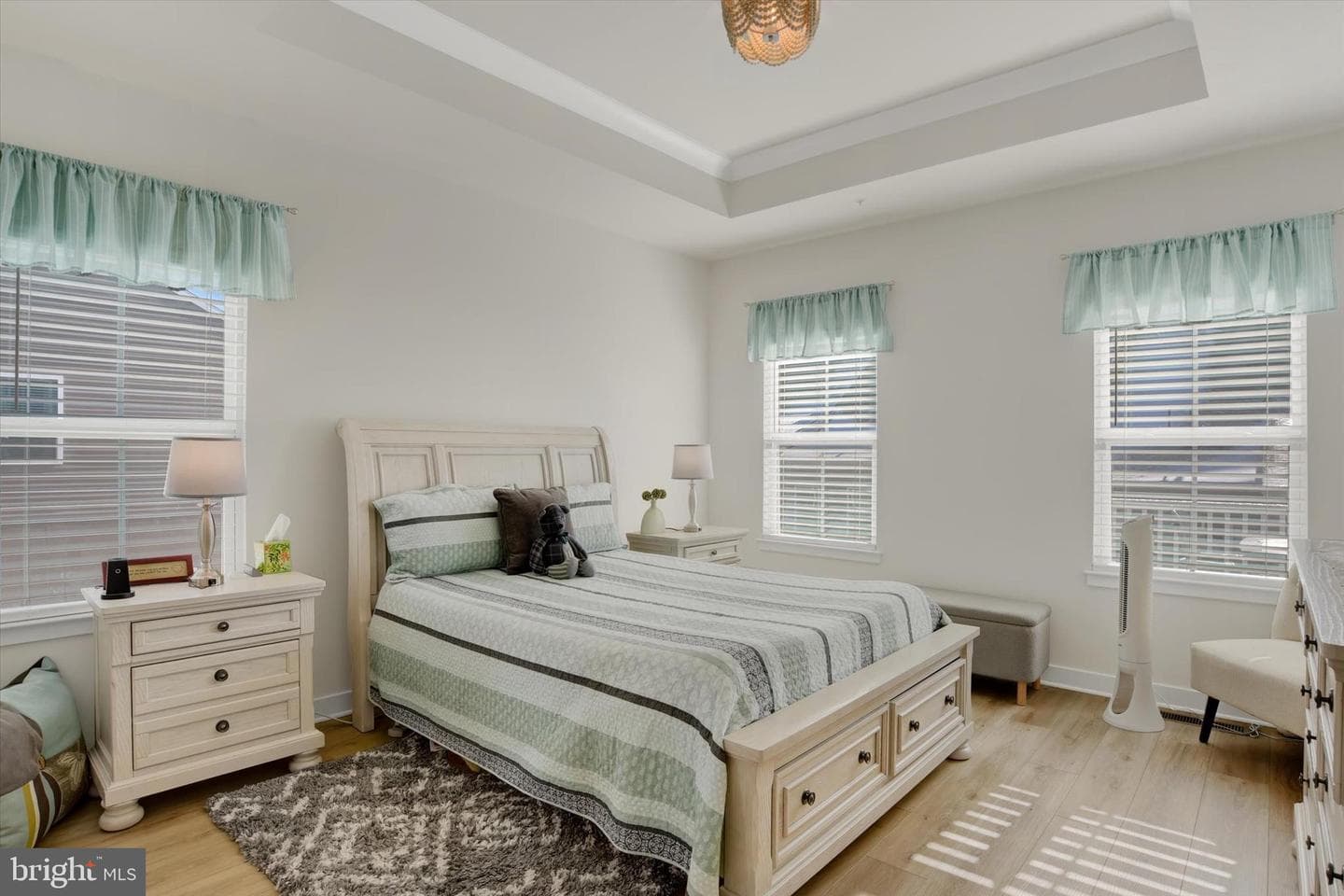 2231 Caroline Lane photo 12