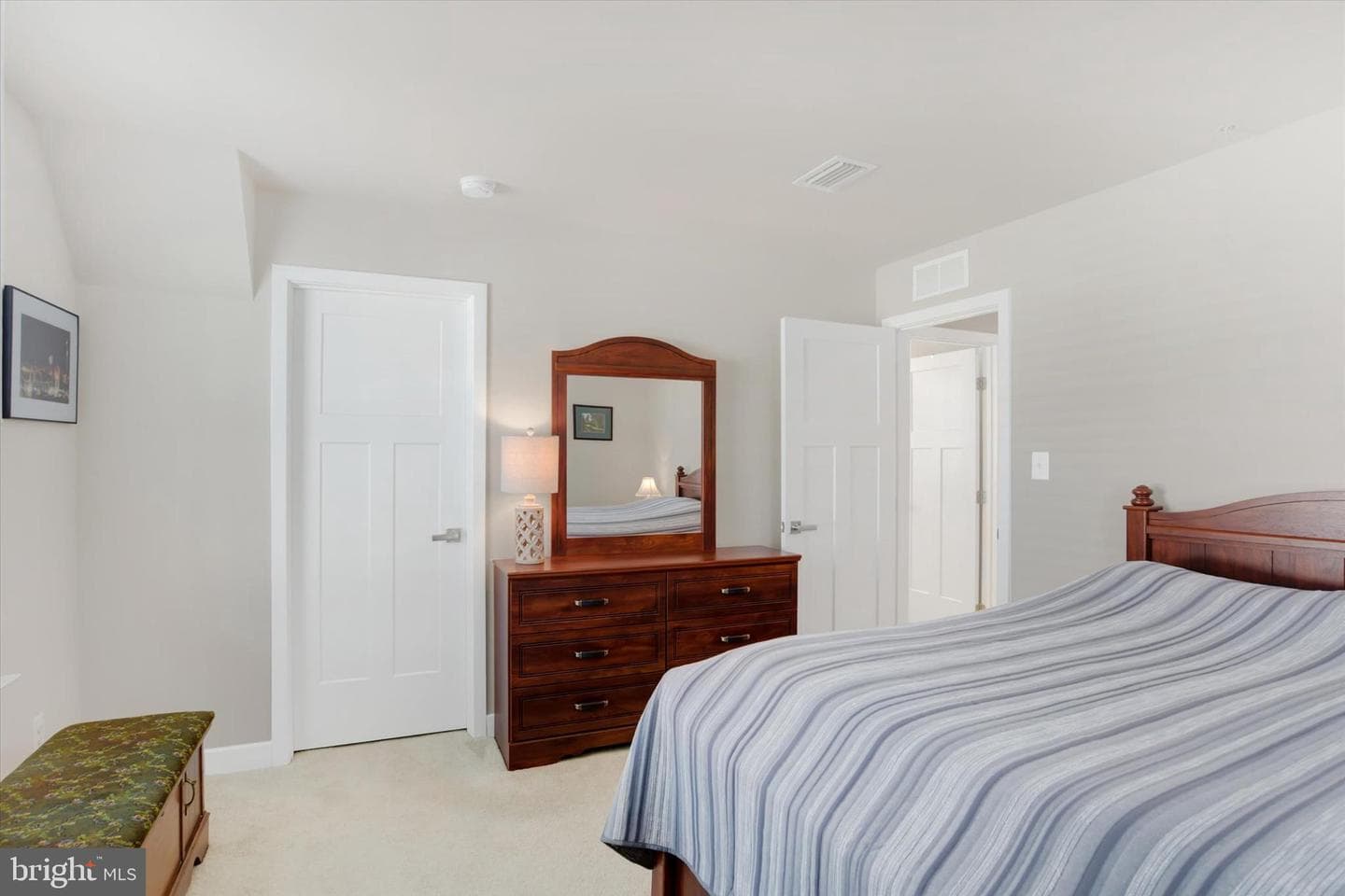 2231 Caroline Lane photo 18