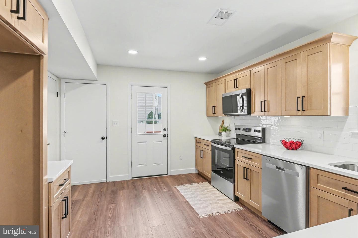 640 Harvest Drive photo 11