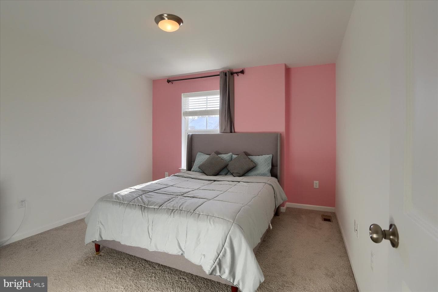 110 Emma Circle photo 25