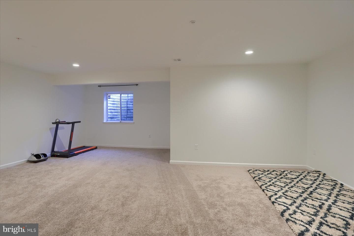 110 Emma Circle photo 27