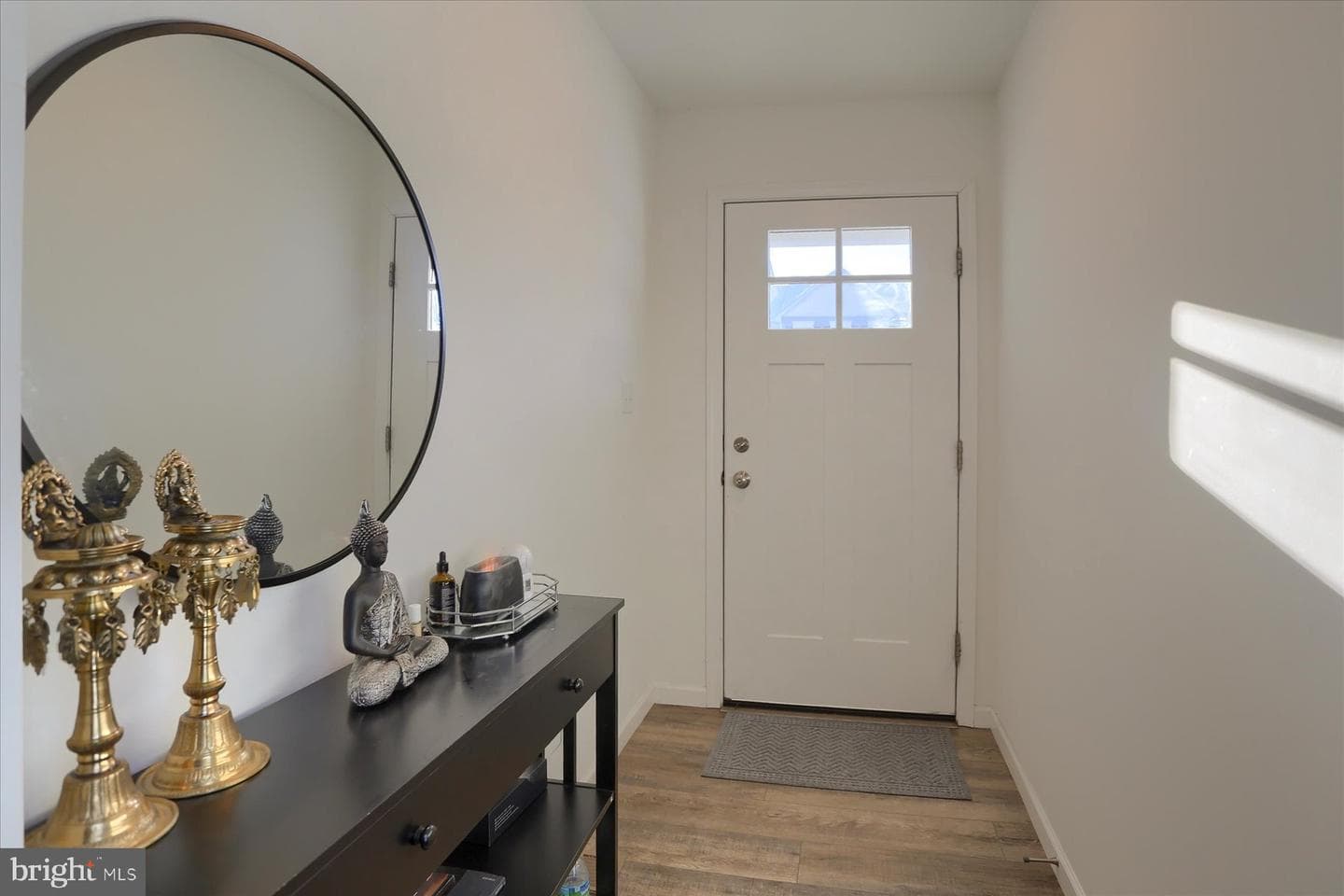110 Emma Circle photo 4