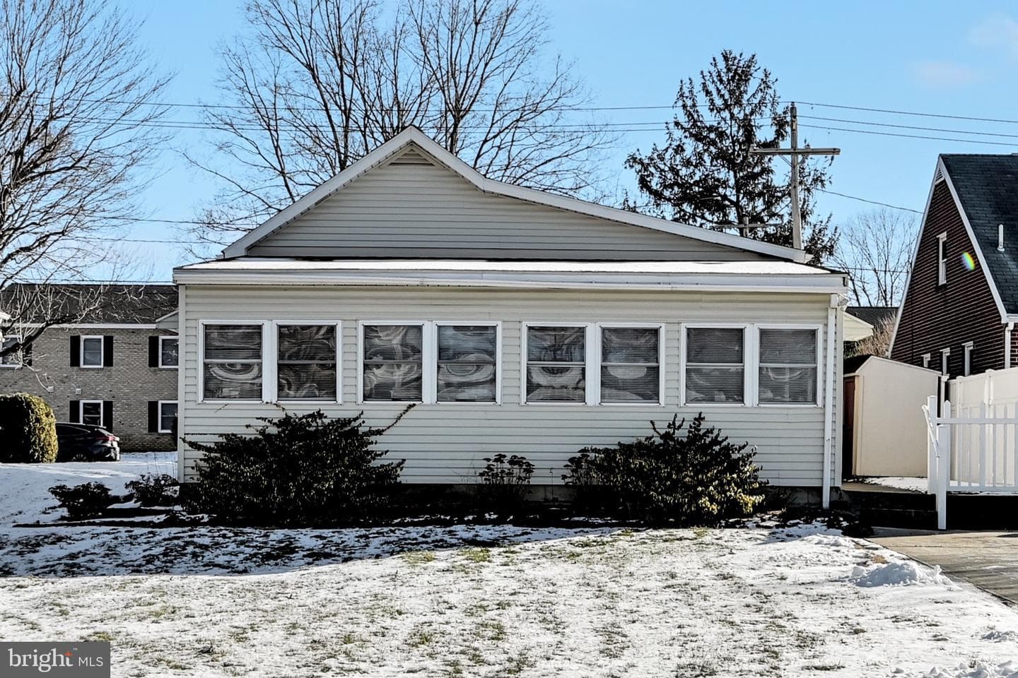 213 Hoffer Street photo 29