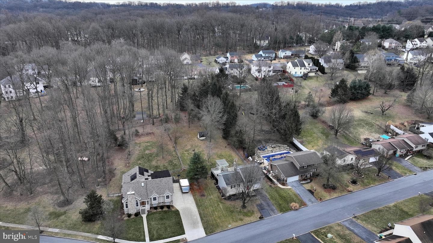 515 Randall Circle photo 4