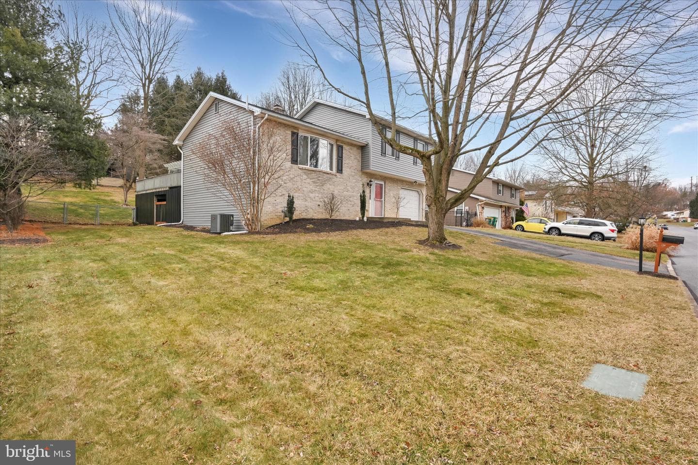 515 Randall Circle photo 8