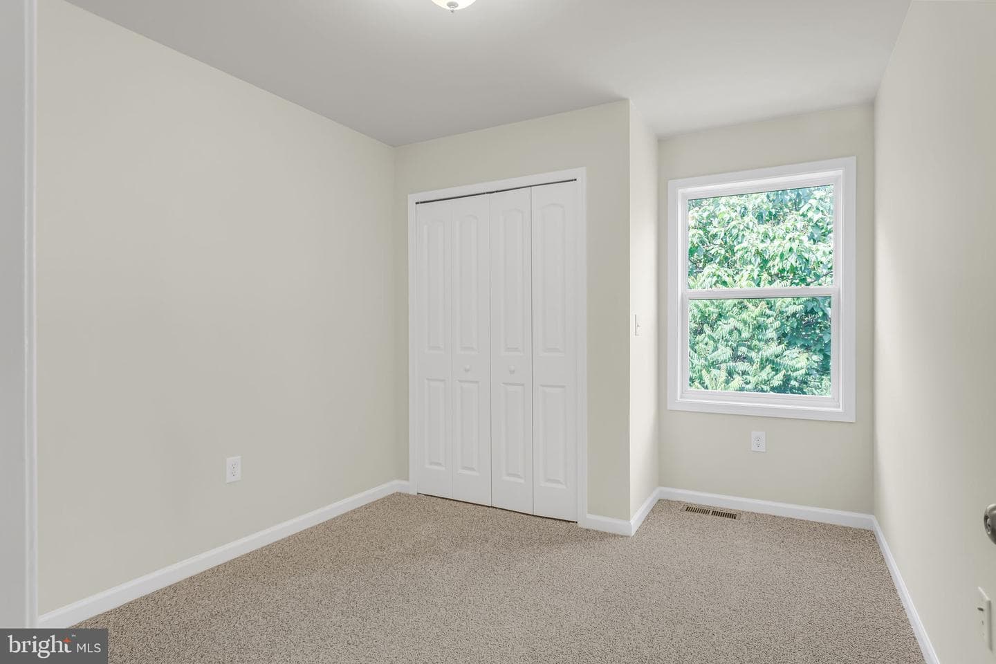 976 Gregs Drive photo 23