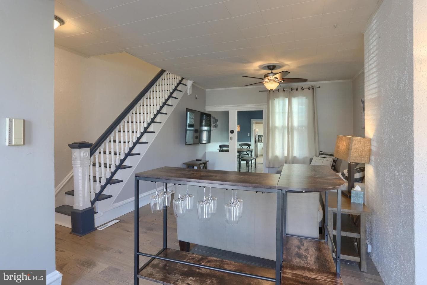 221 Verbeke Street photo 6