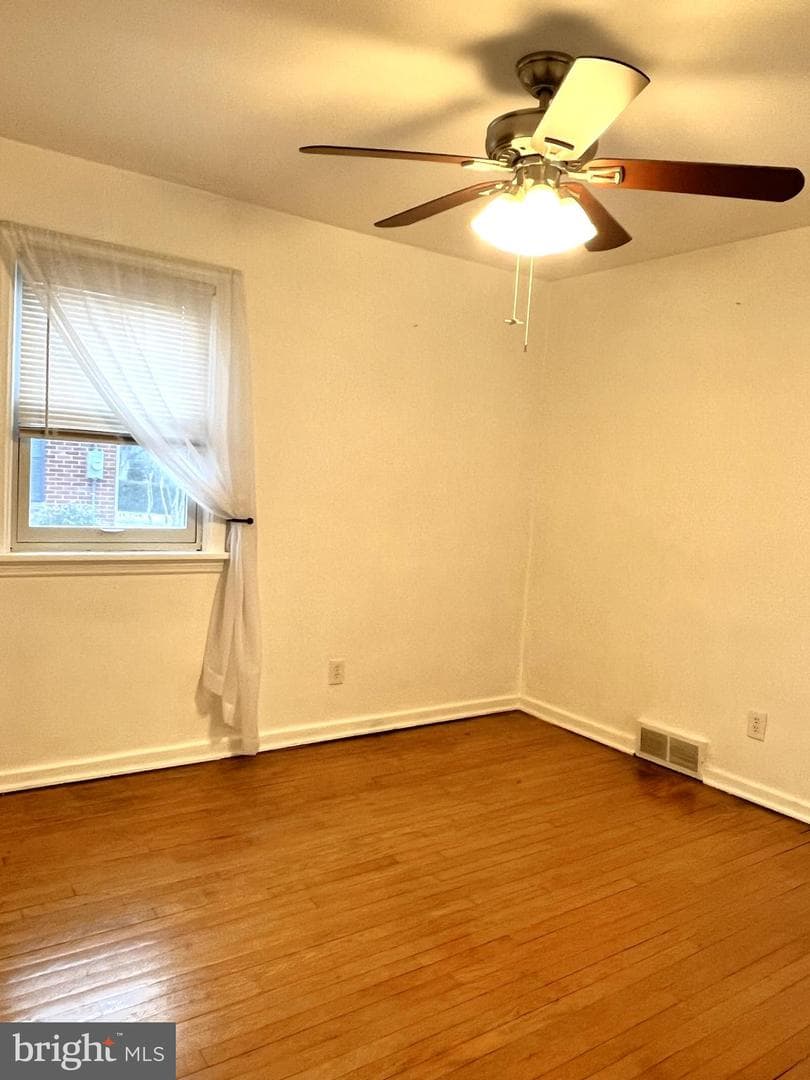205 Linn Street photo 16