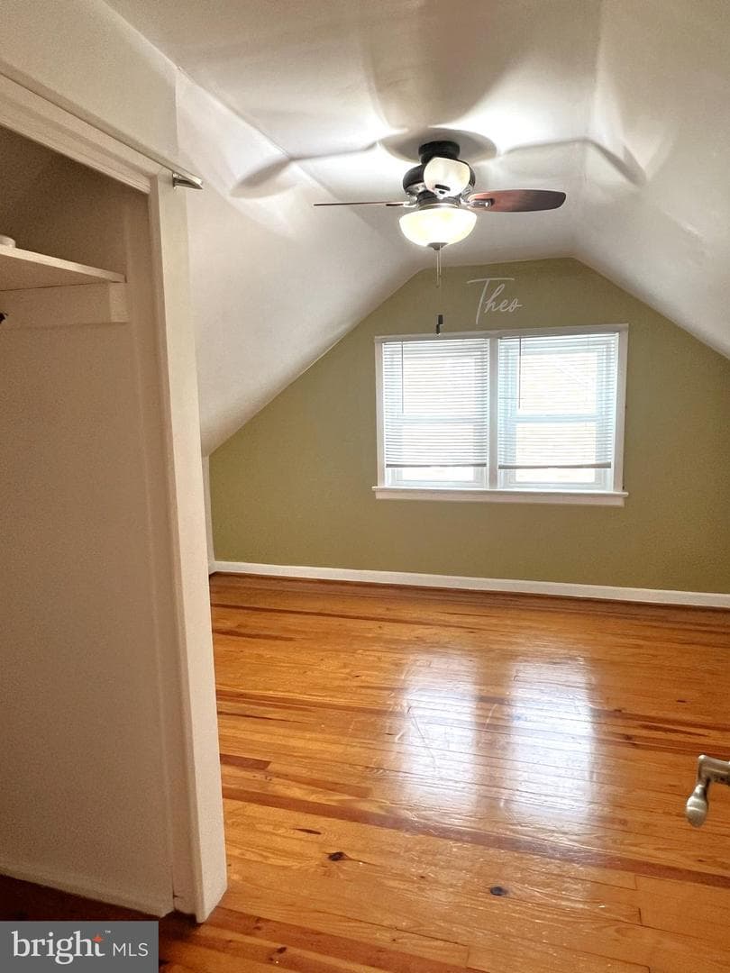 205 Linn Street photo 21
