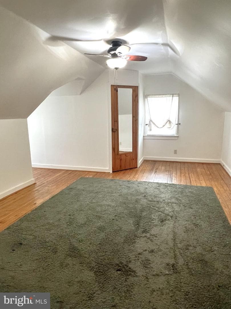 205 Linn Street photo 22