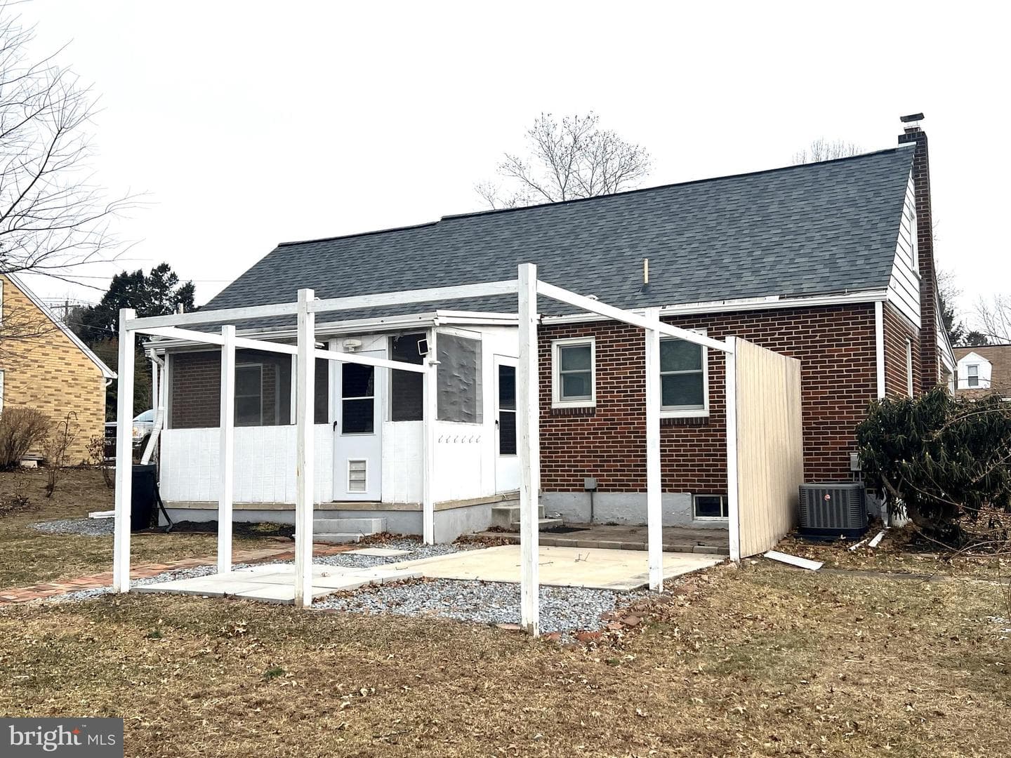 205 Linn Street photo 37