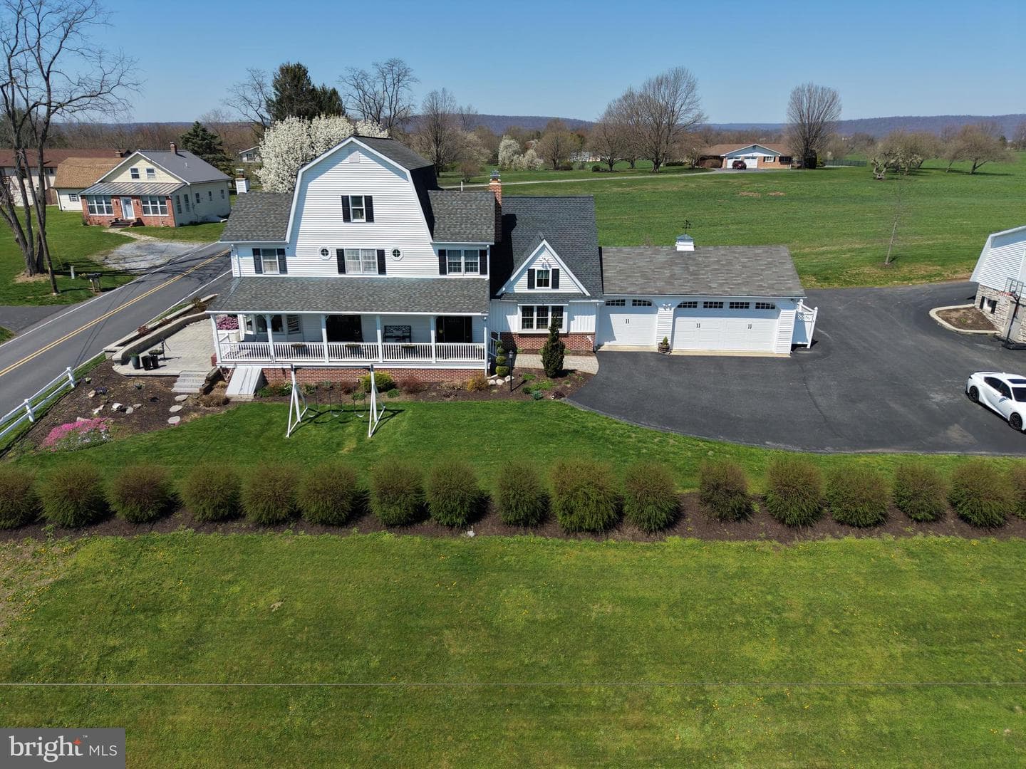 214 N Mill Road photo 2