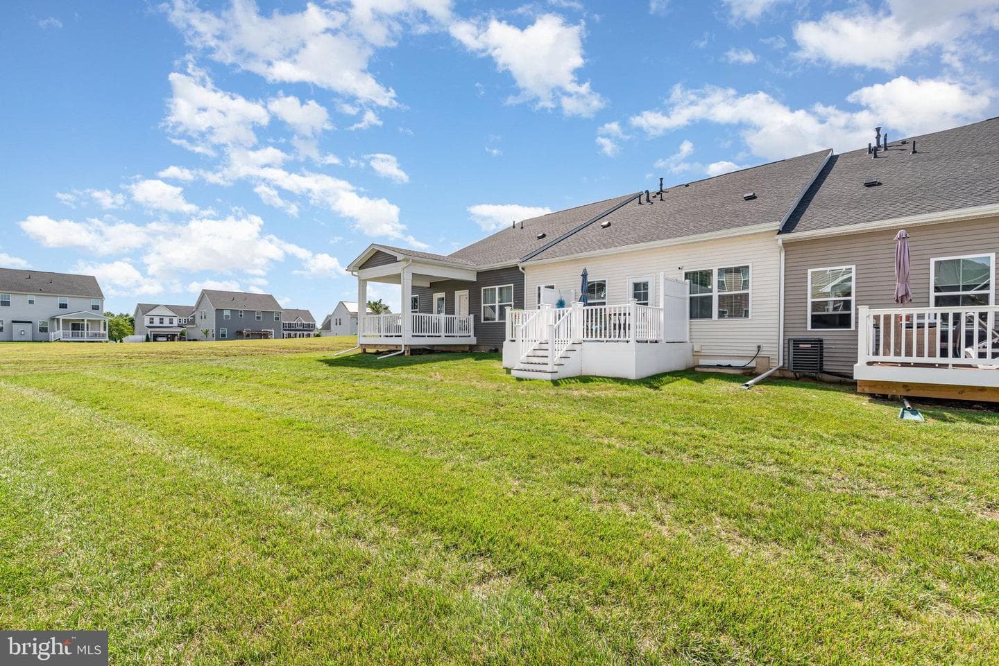 2268 Caroline Lane photo 28