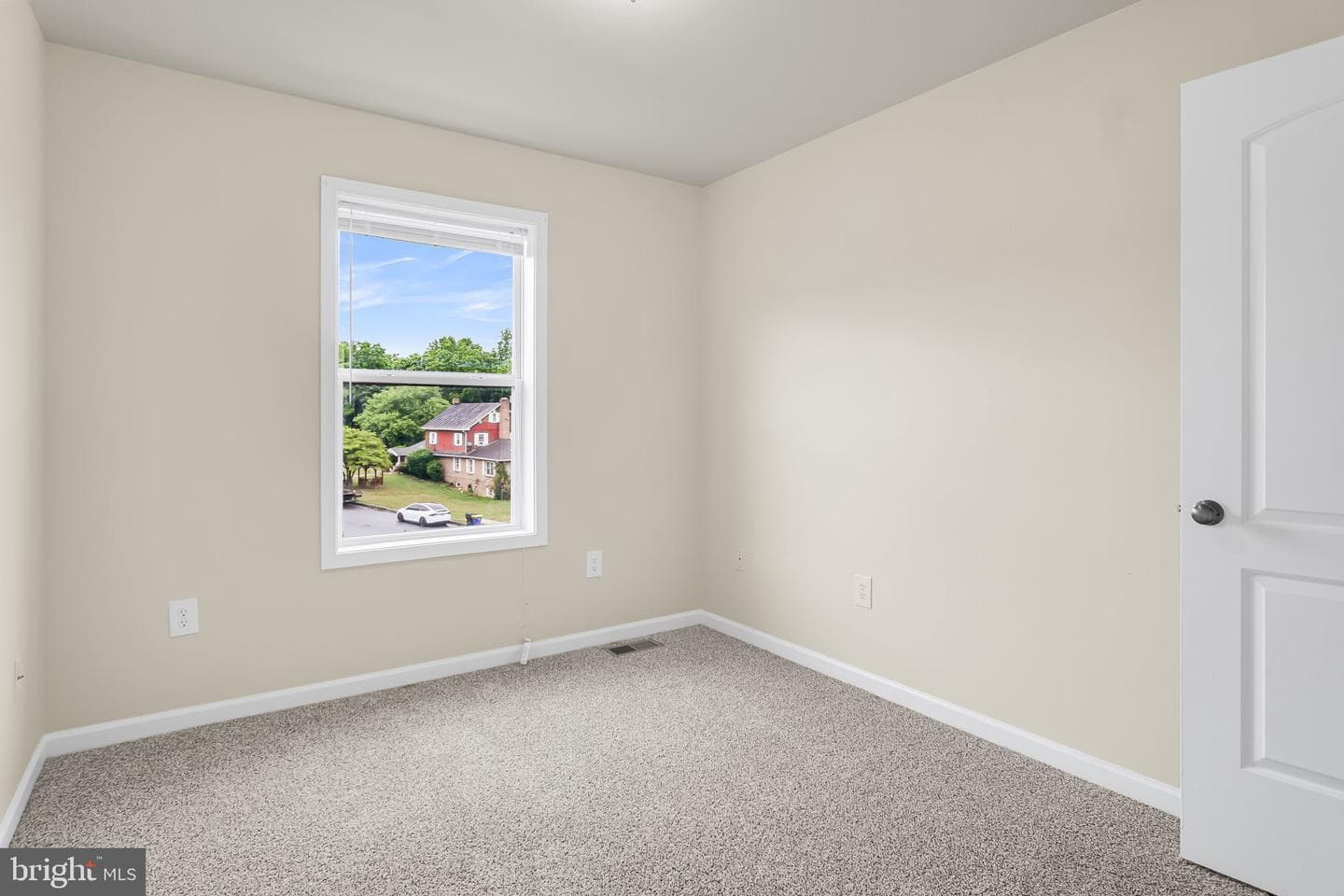 856 Gregs Dr photo 22