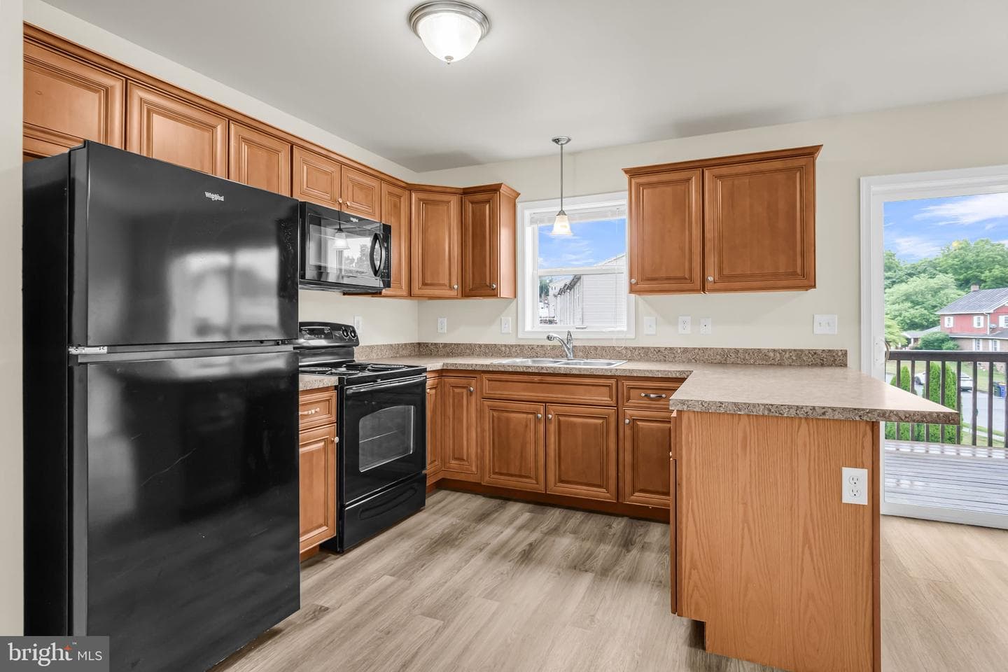 856 Gregs Dr photo 8