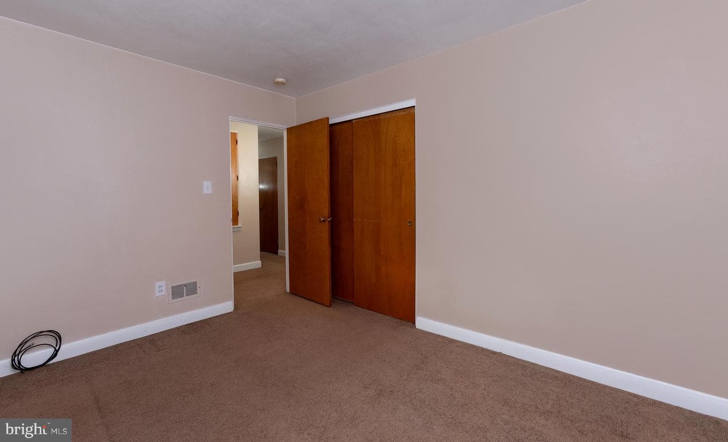 236 W Granada Avenue photo 15