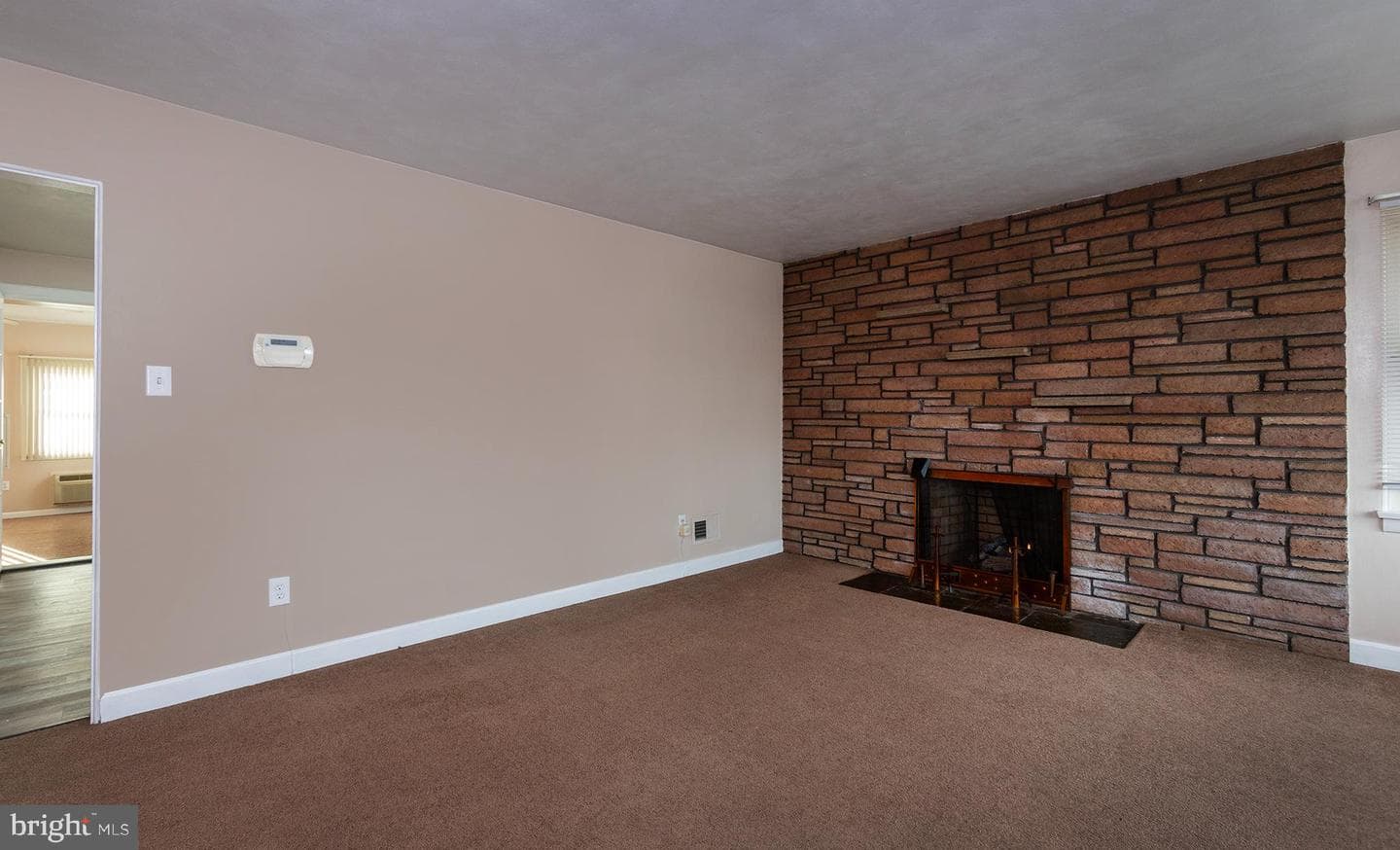 236 W Granada Avenue photo 5