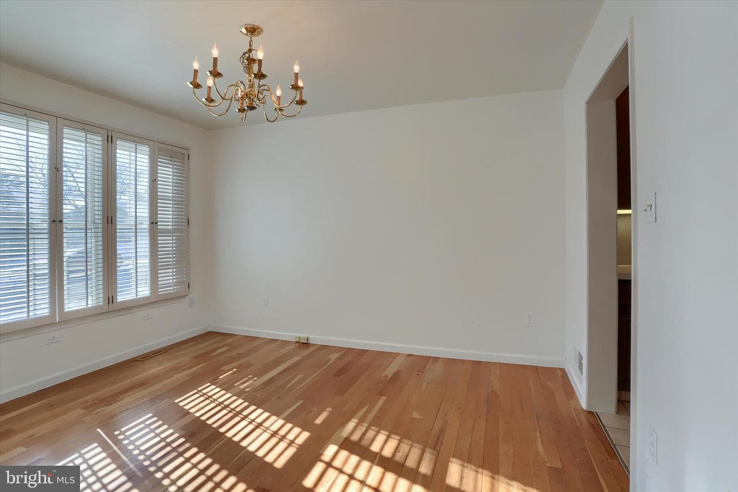 112 Graystone Drive photo 5