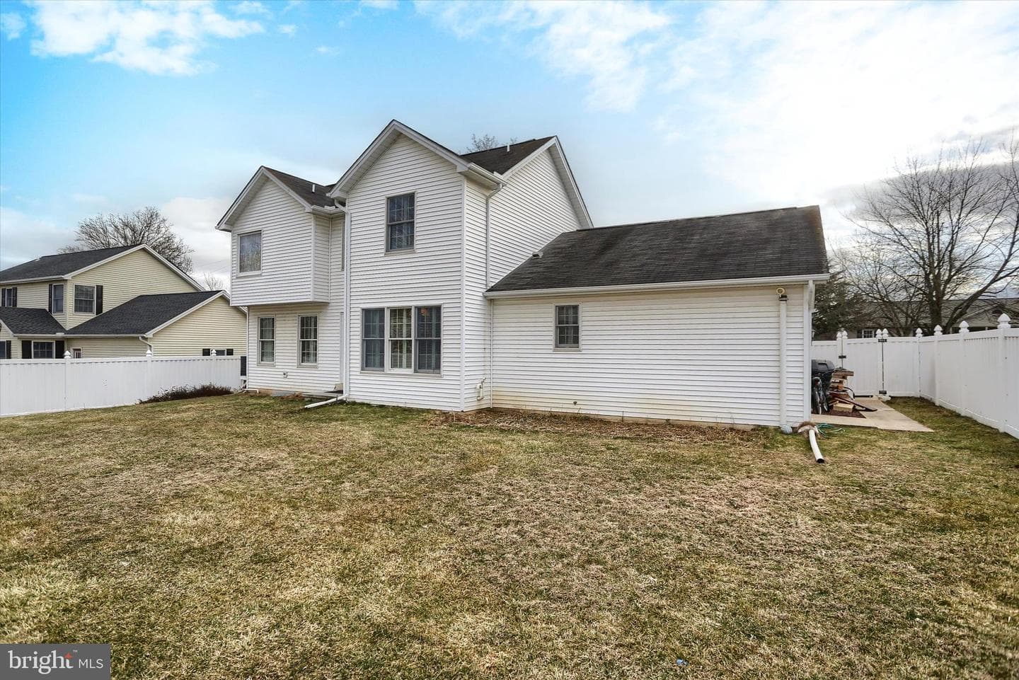 112 Graystone Drive photo 59