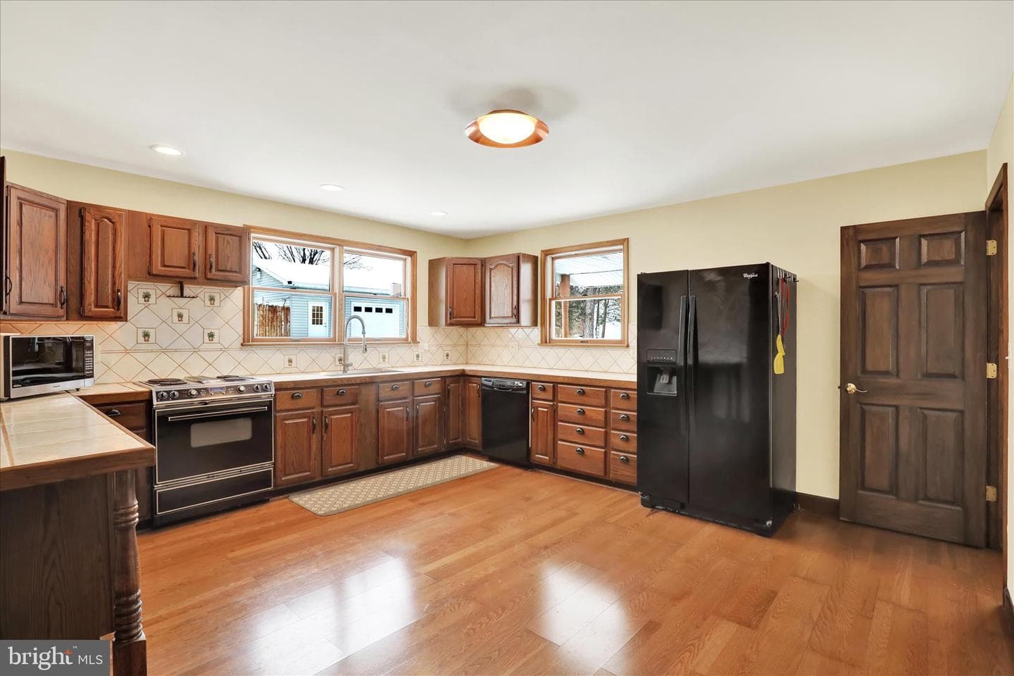 1239 S Meadow Lane photo 11
