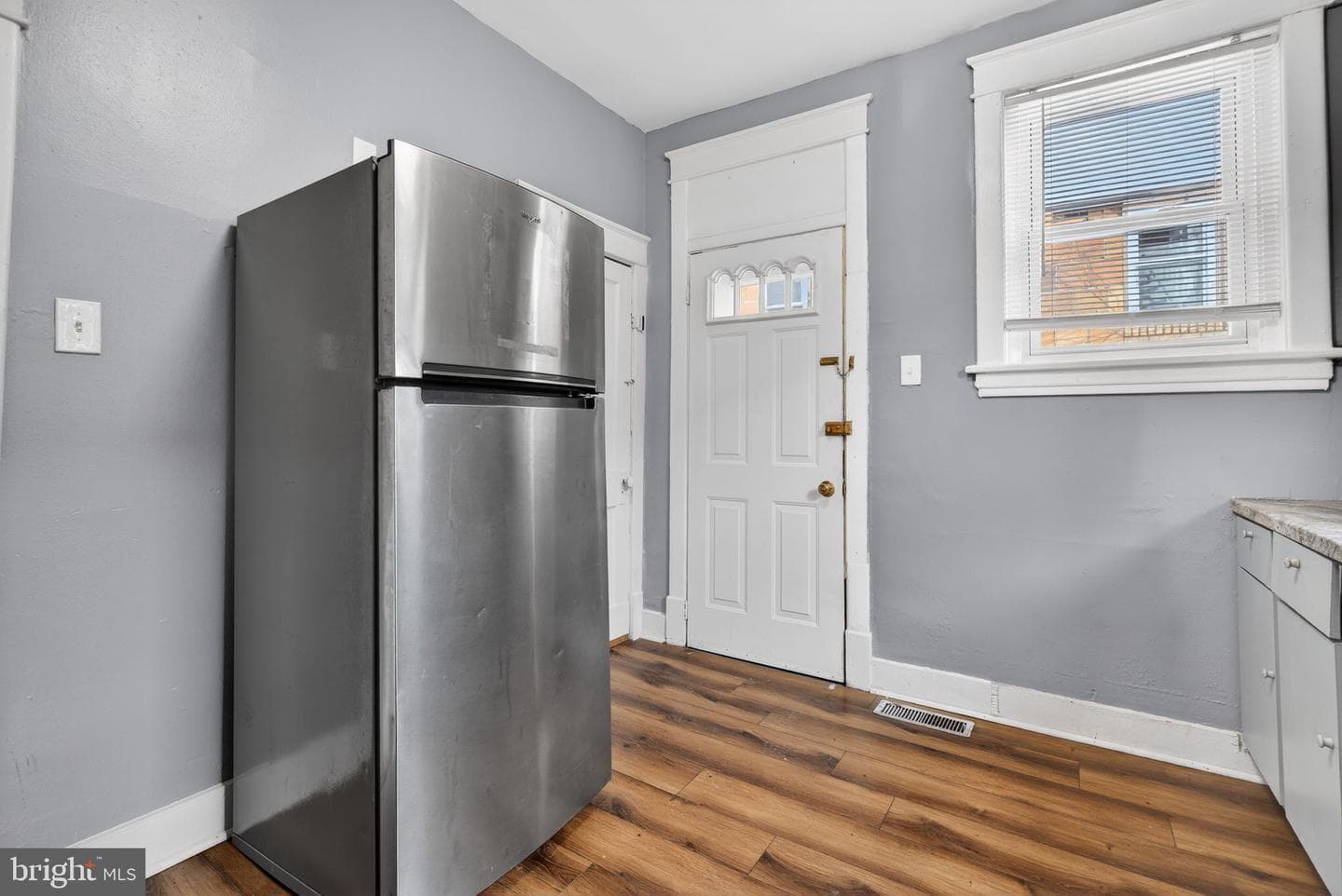 409 Emerald Street photo 13