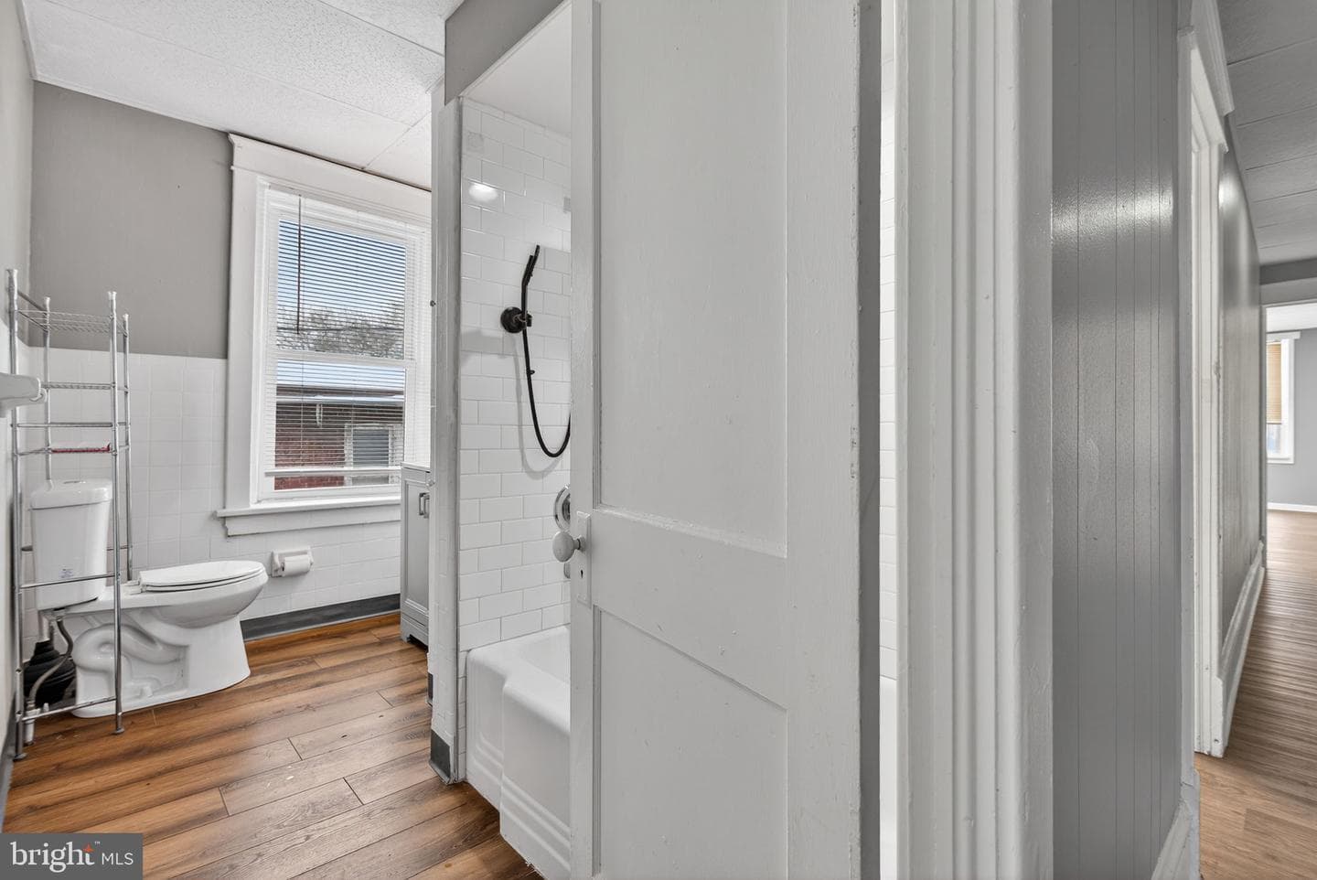 409 Emerald Street photo 21