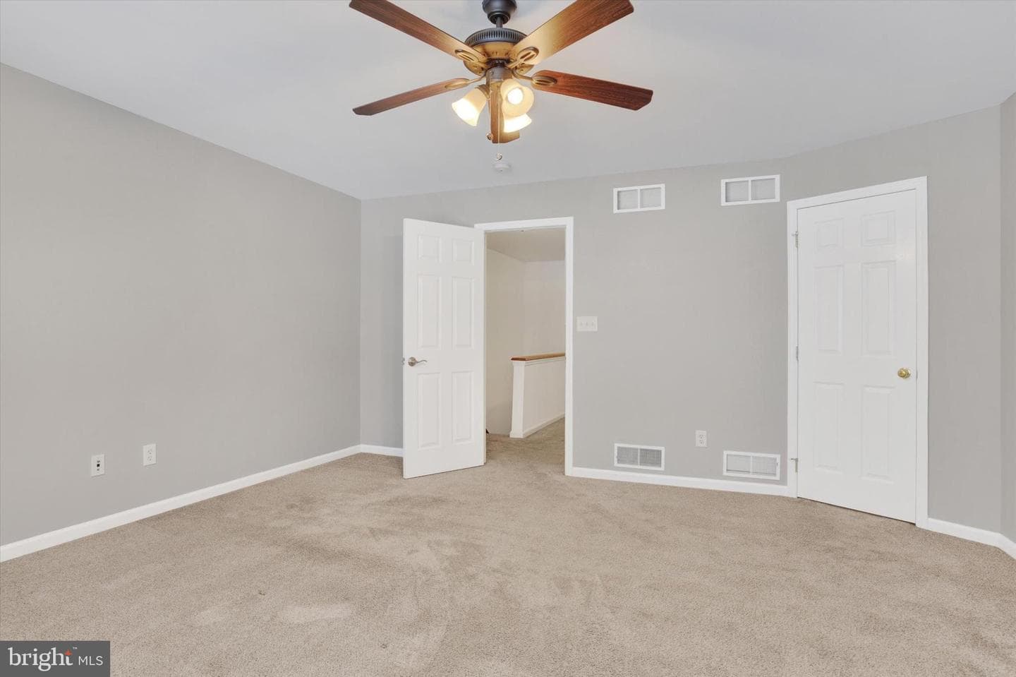1041 Memory Lane photo 13