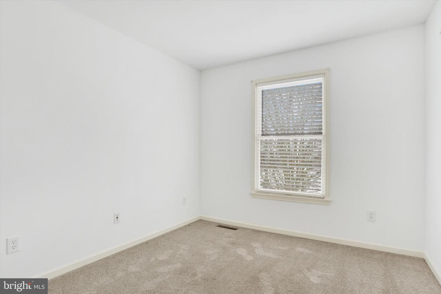 1041 Memory Lane photo 22