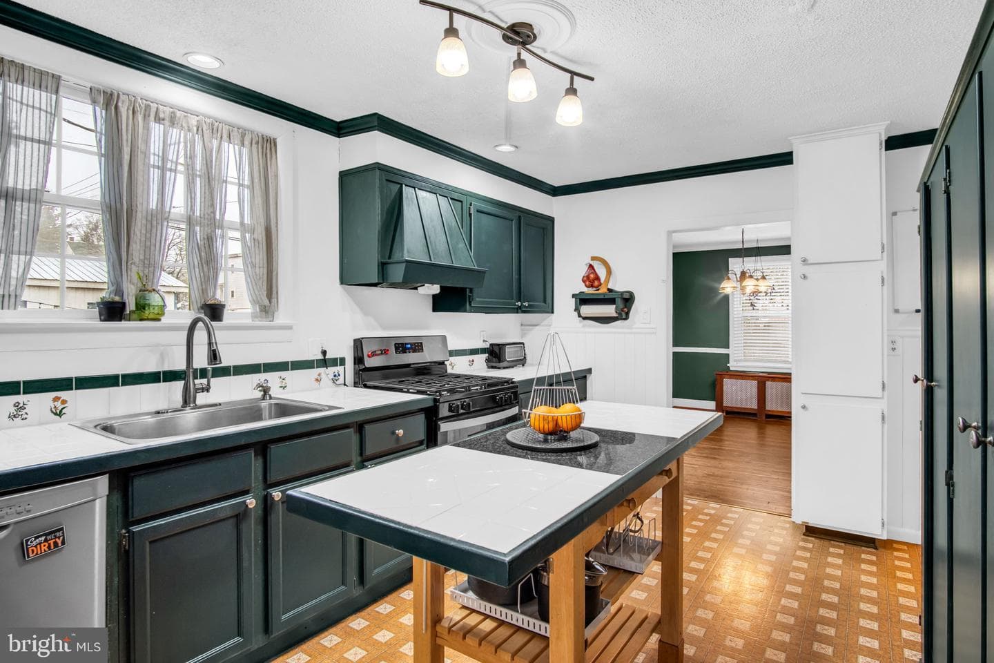 201 Fox Street photo 14