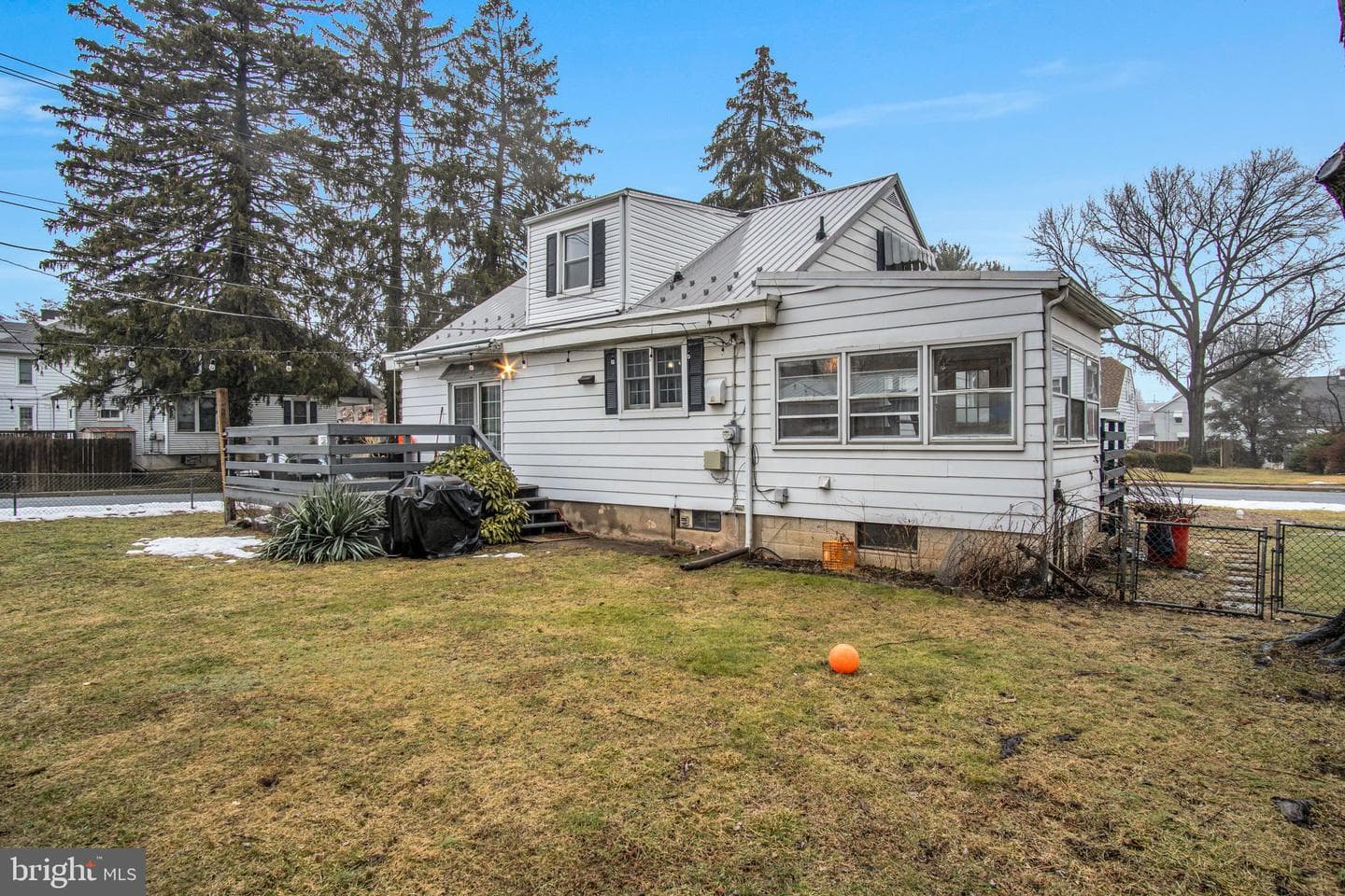 201 Fox Street photo 27