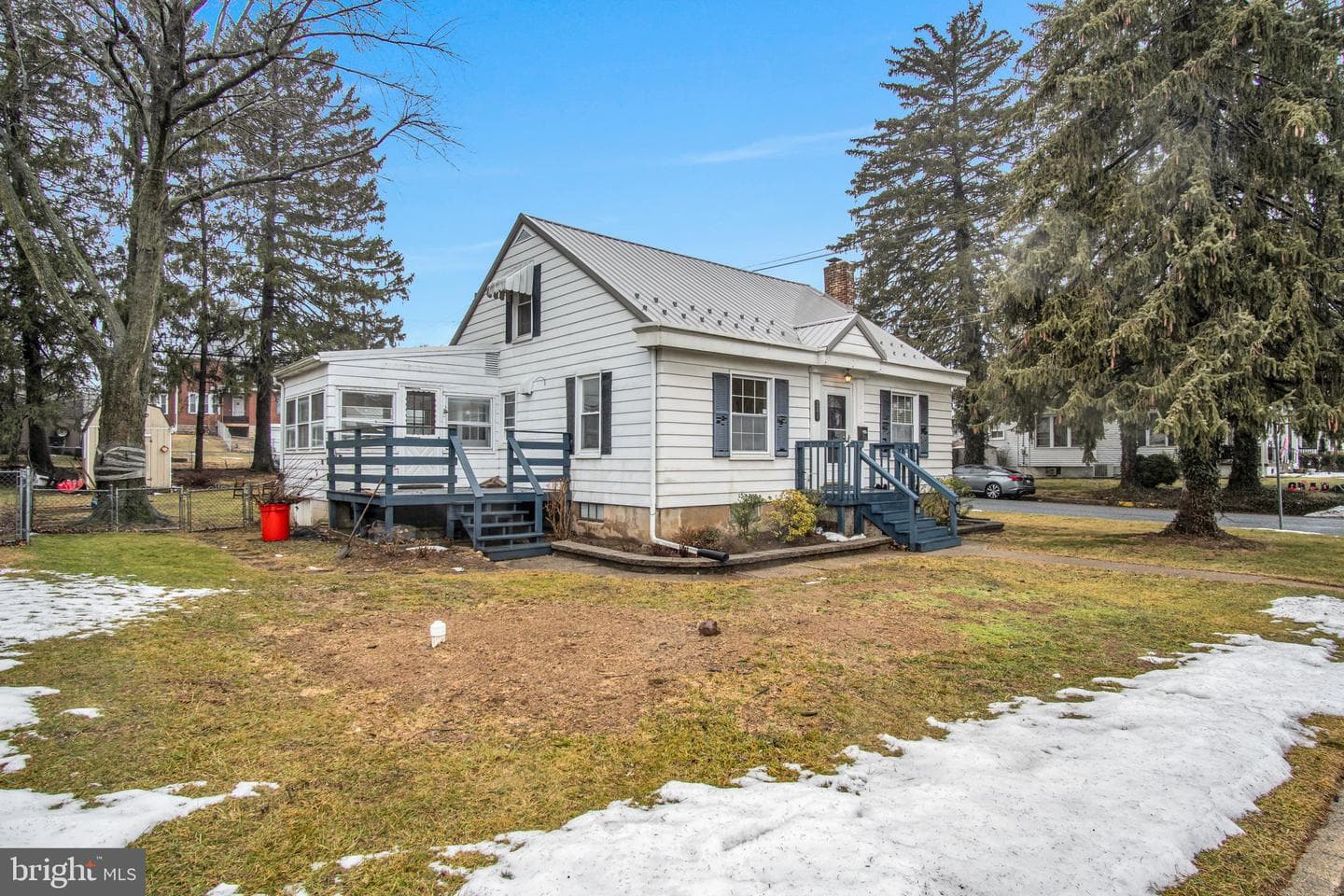201 Fox Street photo 28