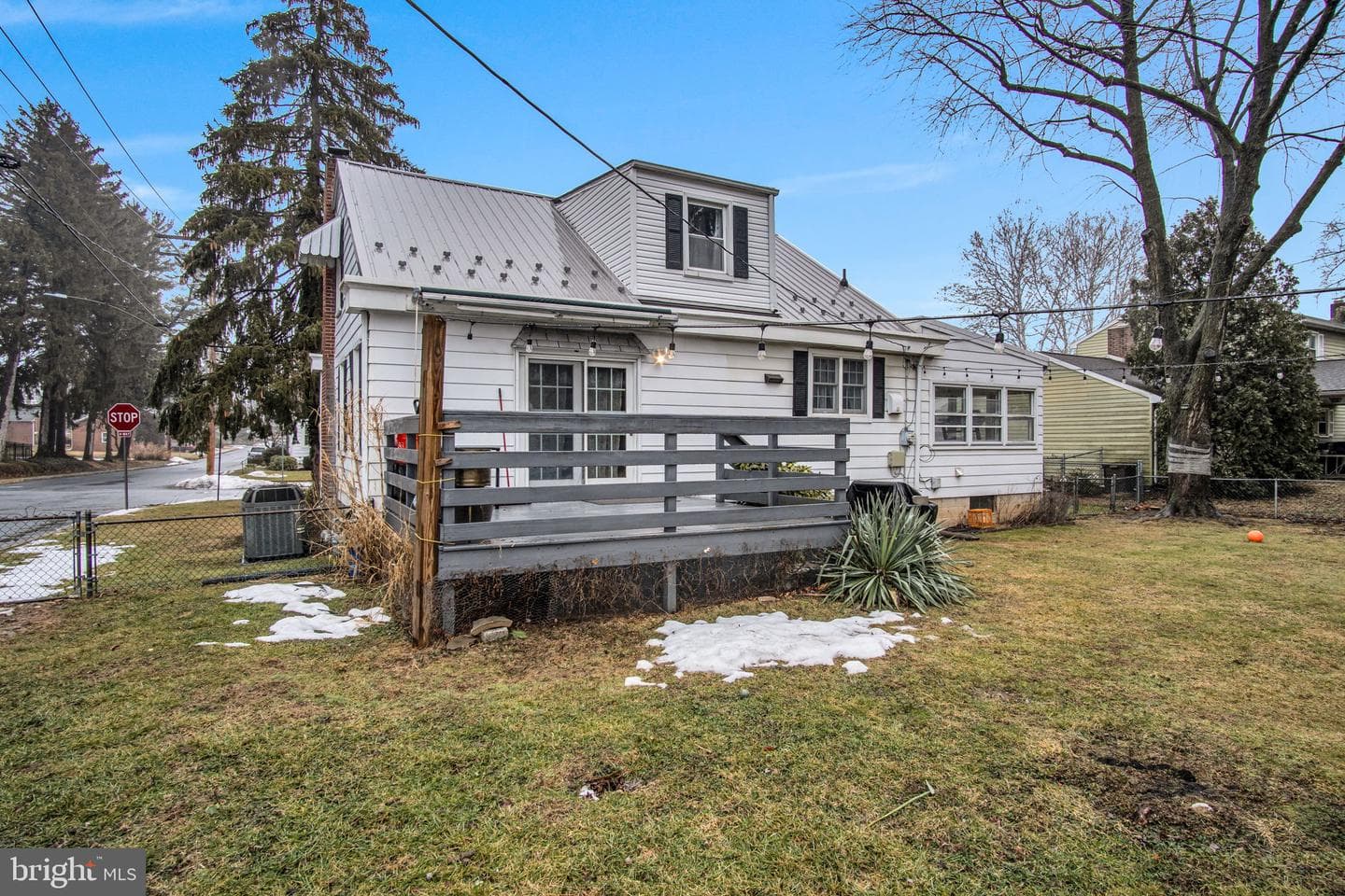 201 Fox Street photo 34