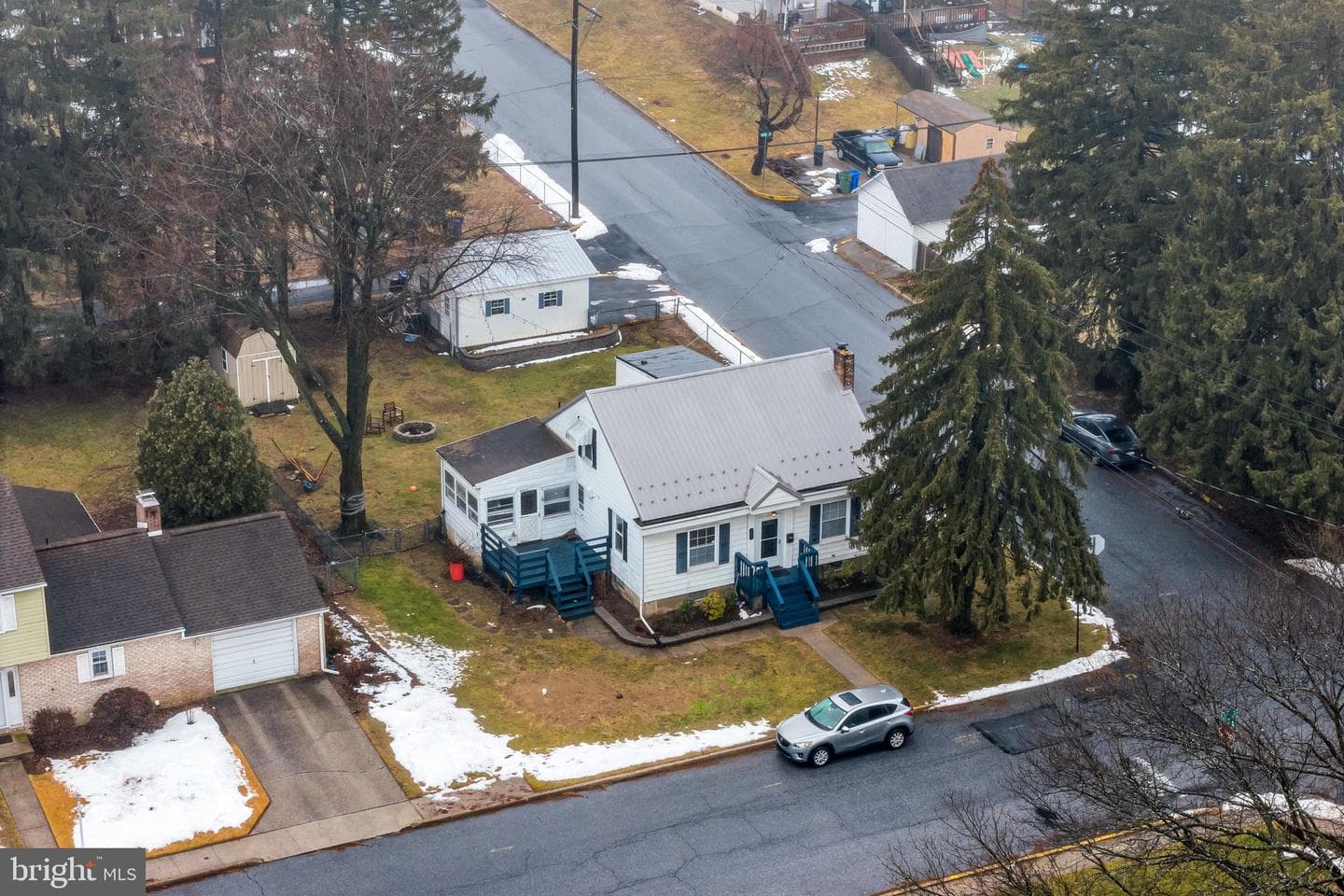 201 Fox Street photo 47