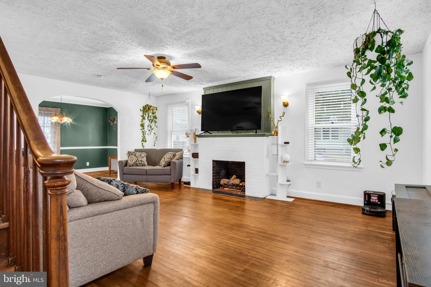 201 Fox Street photo 5