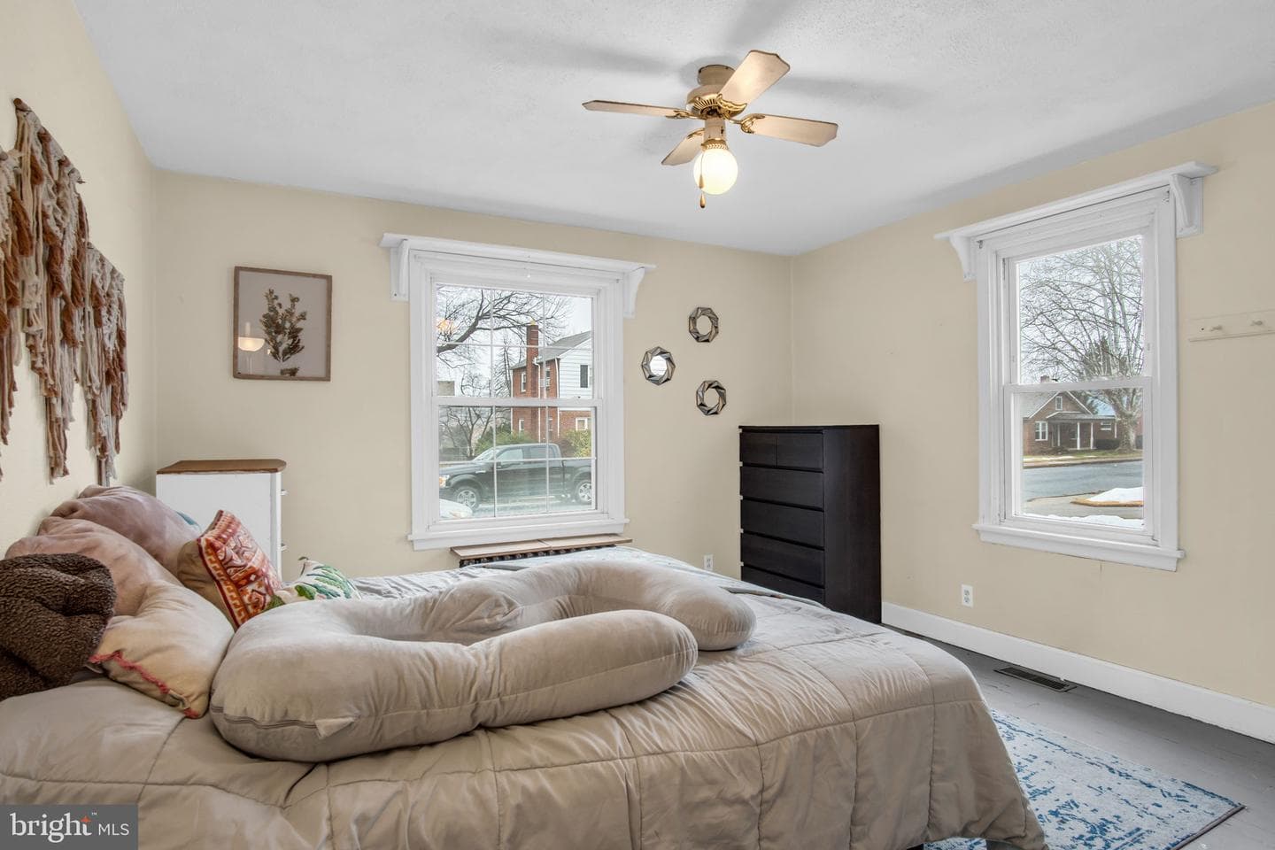 201 Fox Street photo 9