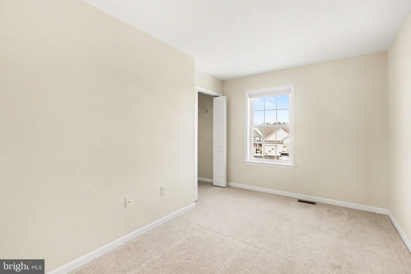 771 Hoffman Drive photo 23