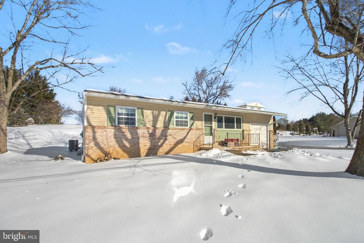 7256 Sandy Hollow Road photo 3