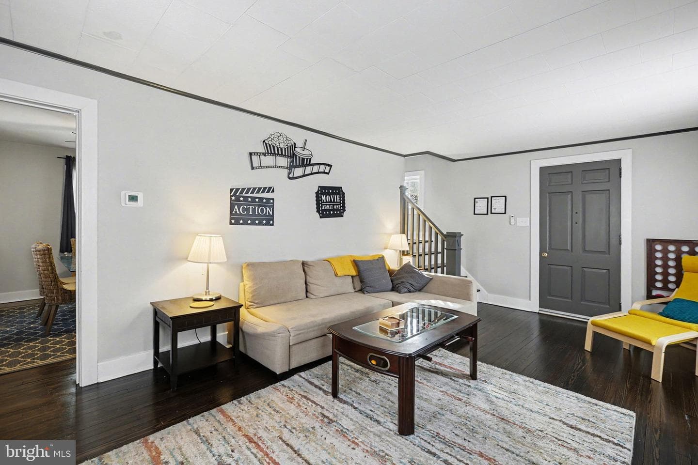 348 E Derry Road photo 4