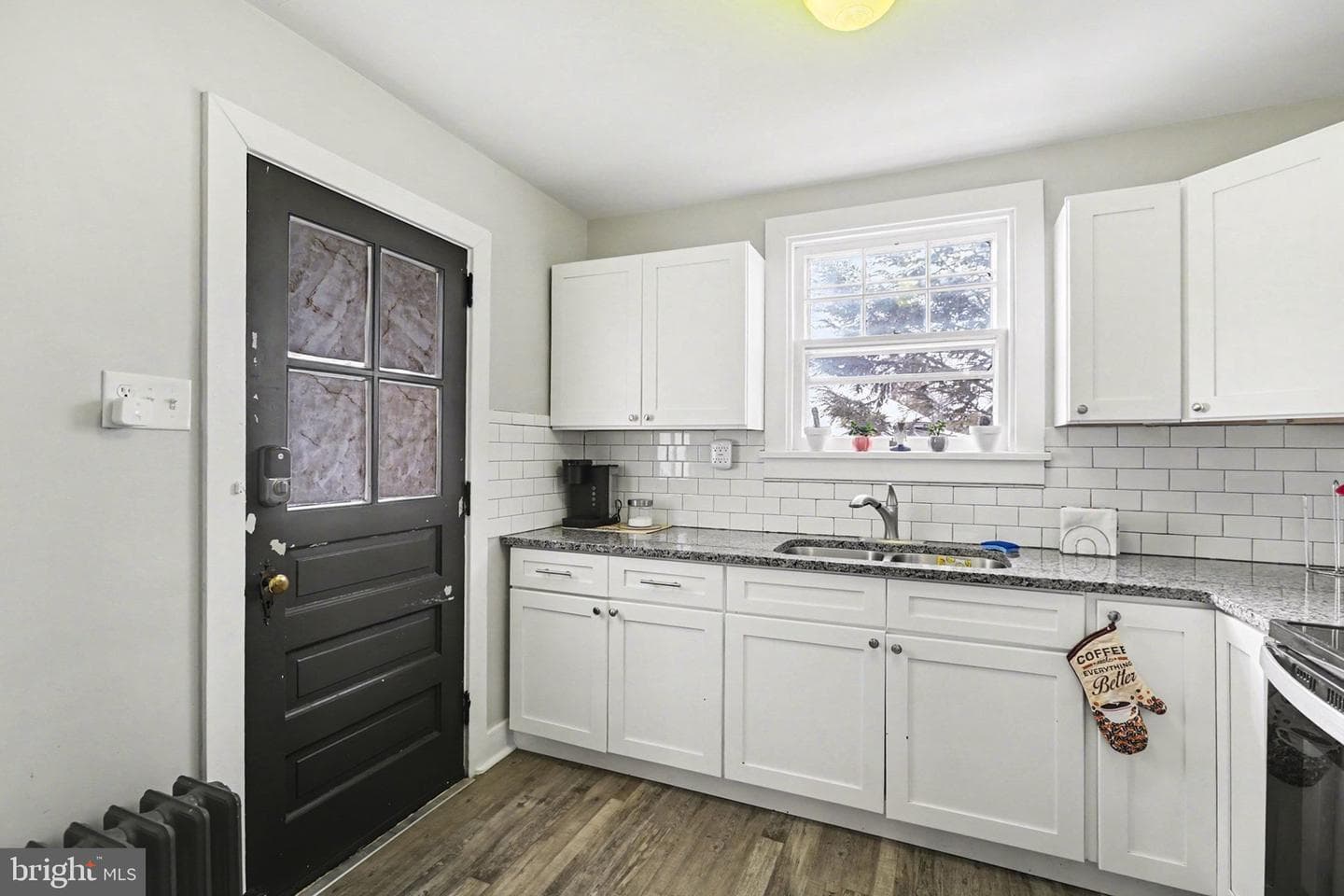348 E Derry Road photo 6