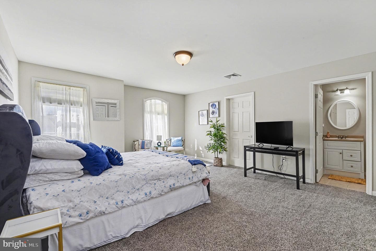 2452 Mercedes Court photo 23