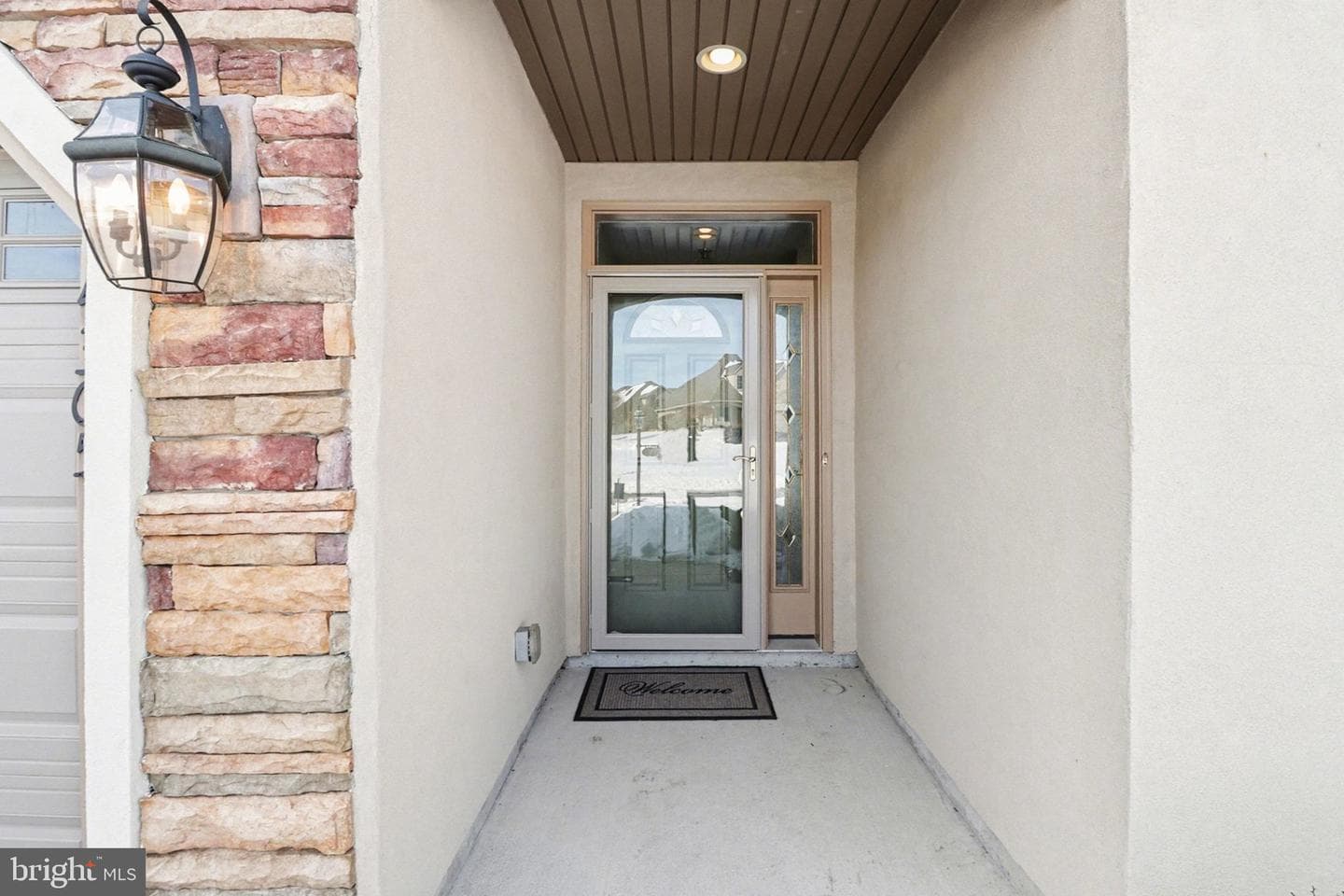 4305 Stoneleigh Court photo 2