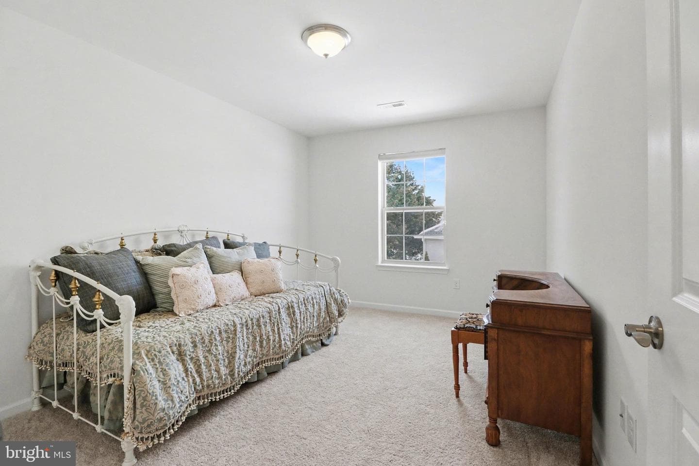 4305 Stoneleigh Court photo 27
