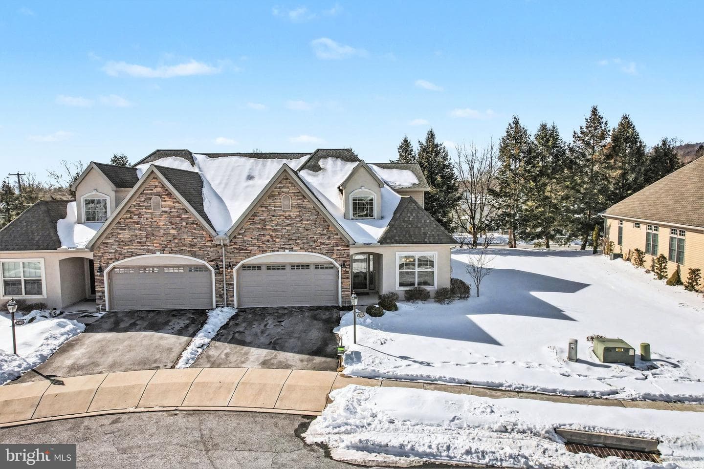 4305 Stoneleigh Court photo 34