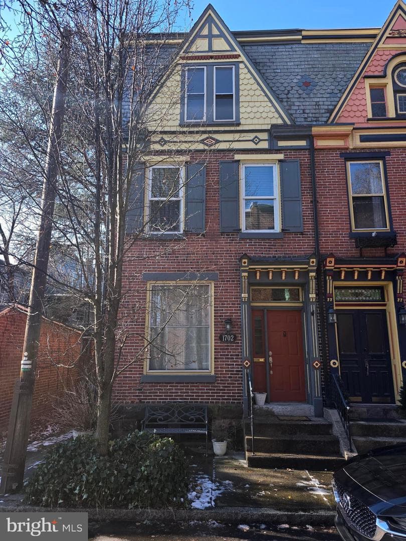 1702 Penn Street photo 1