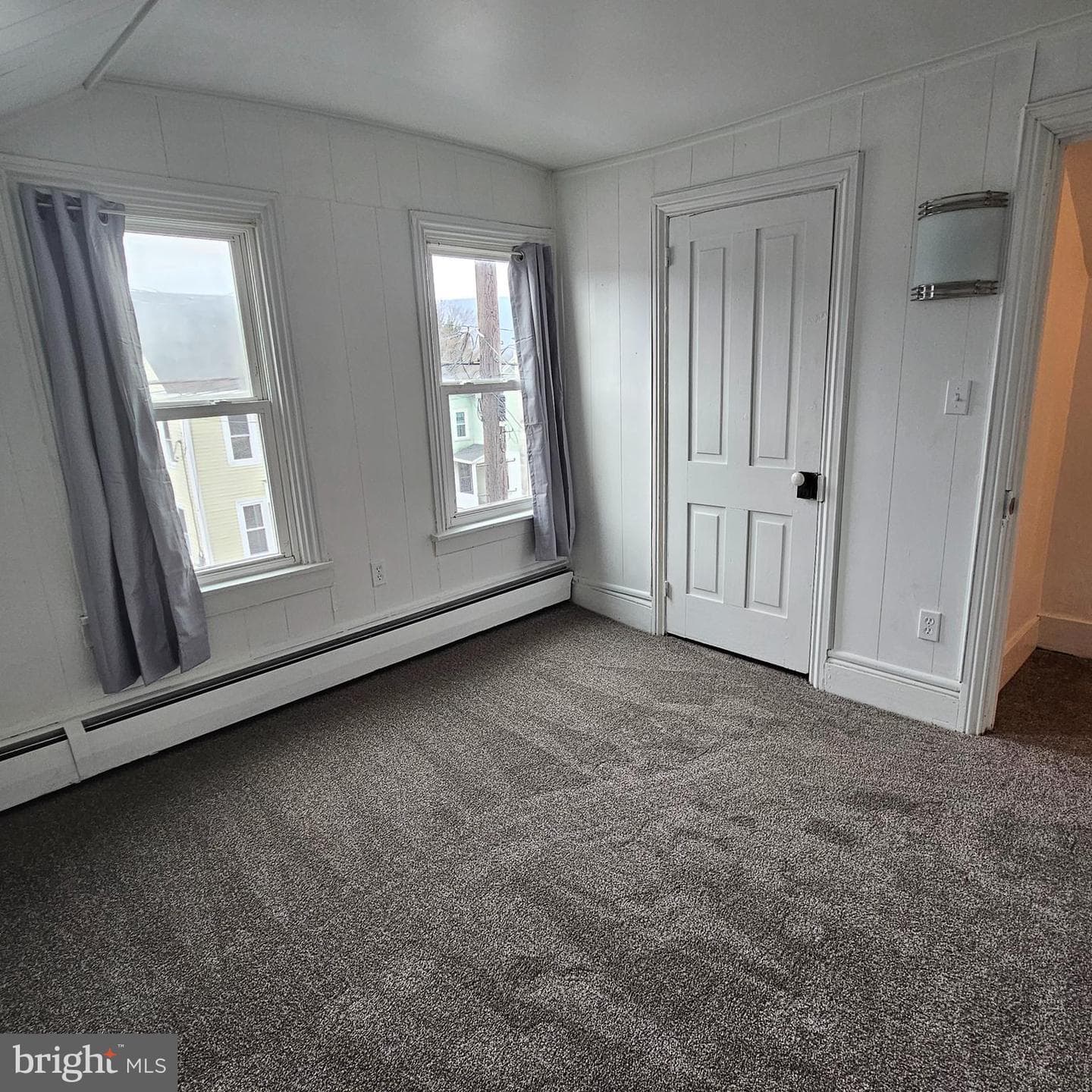 426 Center Street photo 16