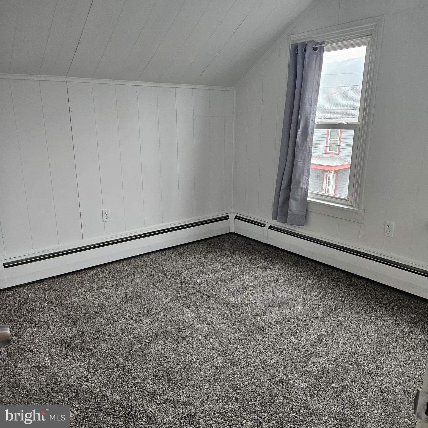 426 Center Street photo 17