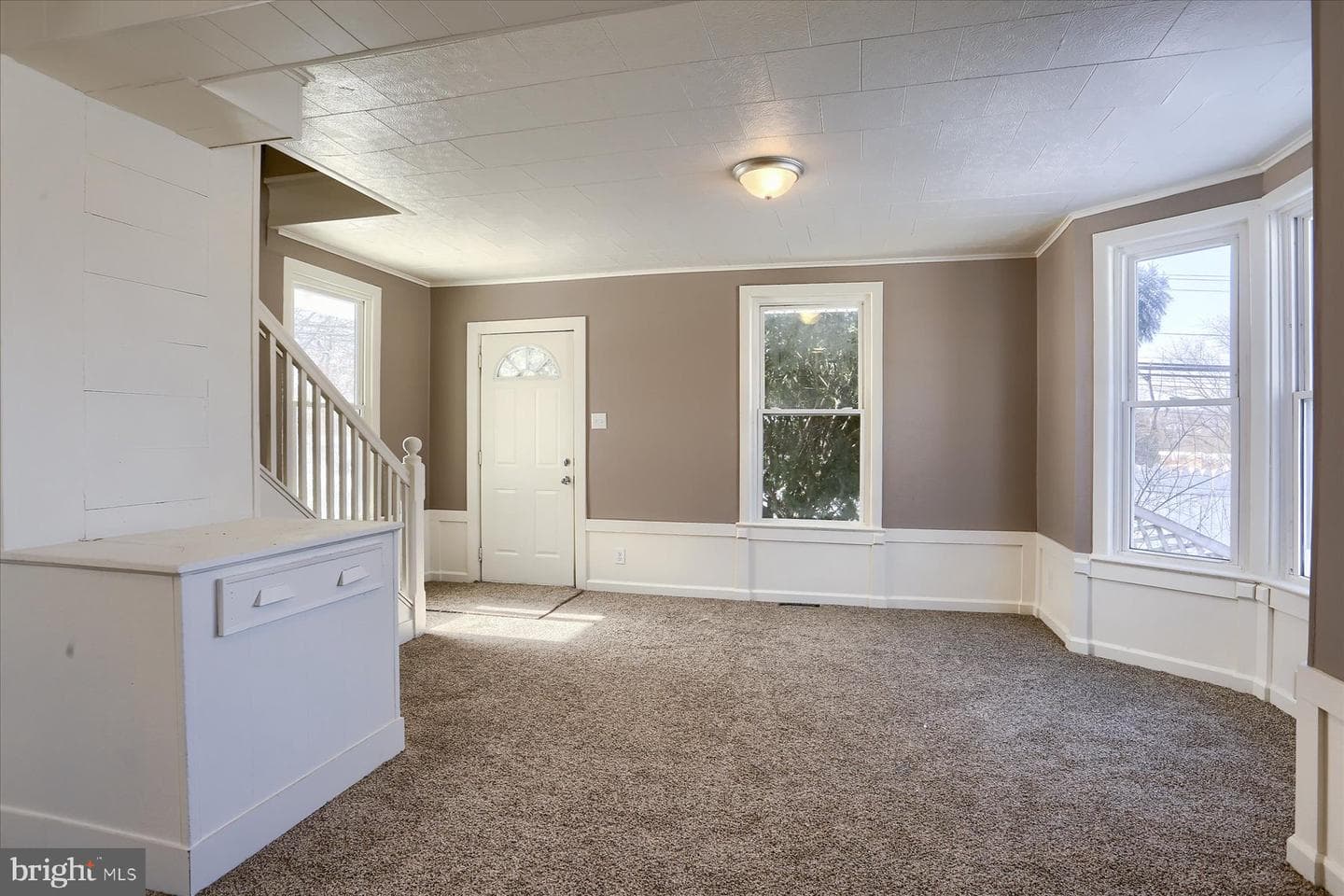 801 N Mountain Road photo 12