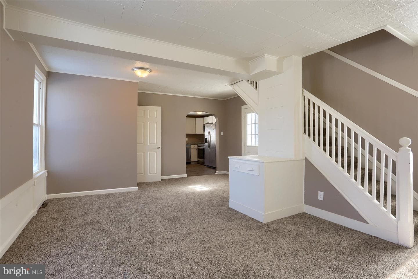 801 N Mountain Road photo 14