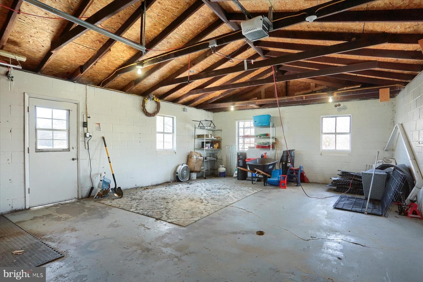 801 N Mountain Road photo 30