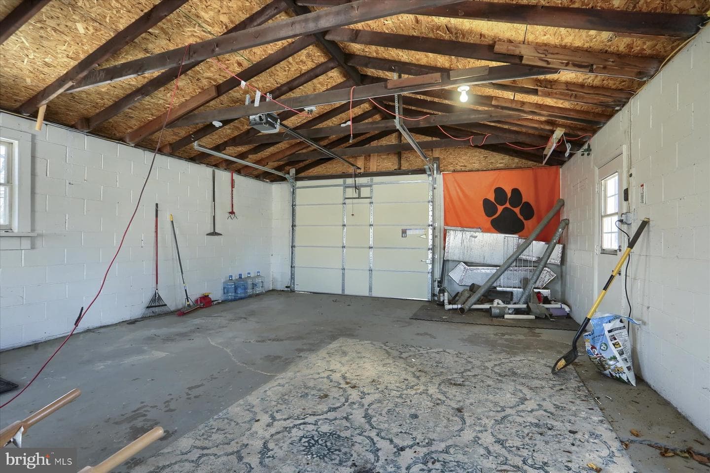 801 N Mountain Road photo 31